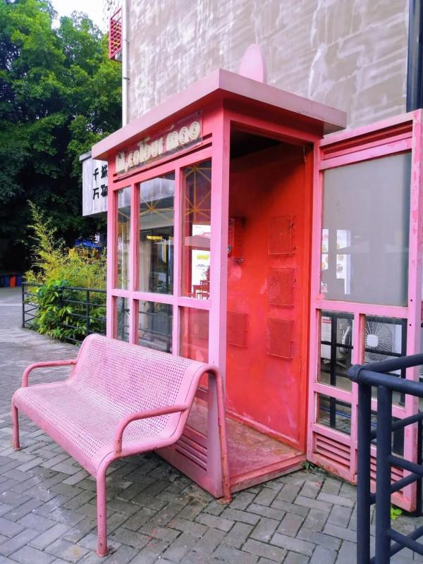 奔著體驗汽車影院而去，沒想到被周圍免費的環境吸引到了