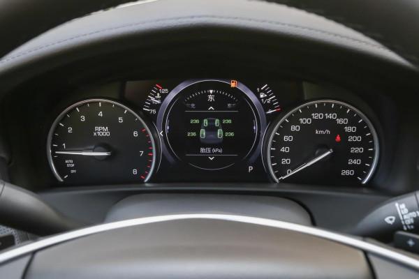 長5.2米軸距3.1米，2.0T+10AT，解讀凱迪拉克CT6 28T風尚型