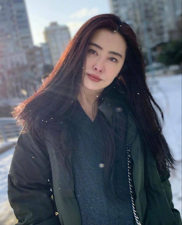 至今未婚的10位大齡女星,最大62歲最小42歲,皆有難以言說的苦衷 至今未婚的10位大齡女星,最大62歲最小42歲,皆有難以言說的苦衷