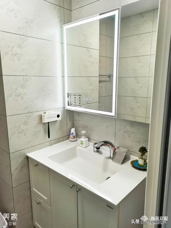 玄關打了4個櫃子,全屋還有10個,這位姐姐是狠人實錘了 玄關打了4個櫃子,全屋還有10個,這位姐姐是狠人實錘了