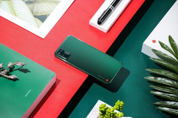 堅果R3搭載6150mAh迴歸,升級16+1TB之後,五千檔低價位出售 堅果R3搭載6150mAh迴歸,升級16+1TB之後,五千檔低價位出售