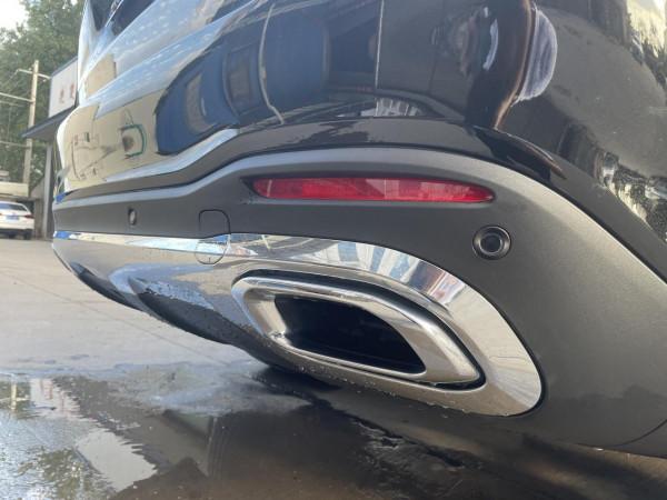 這次翻車了!賓士GLS450動感改豪華版包圍,完爆副廠件 這次翻車了!賓士GLS450動感改豪華版包圍,完爆副廠件