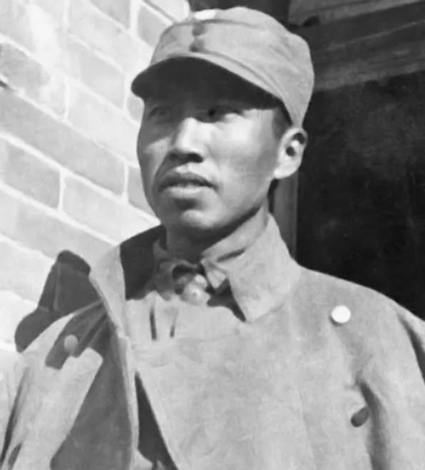 抗日戰爭中殉國的十大將領,如今該如何授予軍銜? 抗日戰爭中殉國的十大將領,如今該如何授予軍銜?