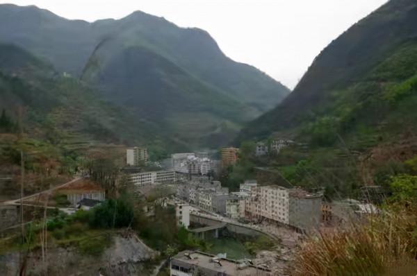 我在襄渝線上站崗