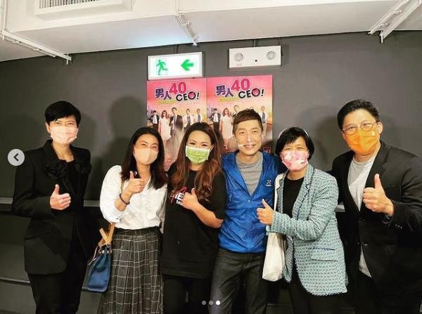 郭晶晶換新發型顏值狂飆！素顏亮相都超級美，氣質更有豪門闊太範