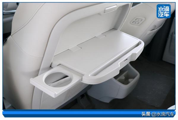 庫斯途到店實拍:標配零重力座椅,MPV領域的“多面手” 庫斯途到店實拍:標配零重力座椅,MPV領域的“多面手”