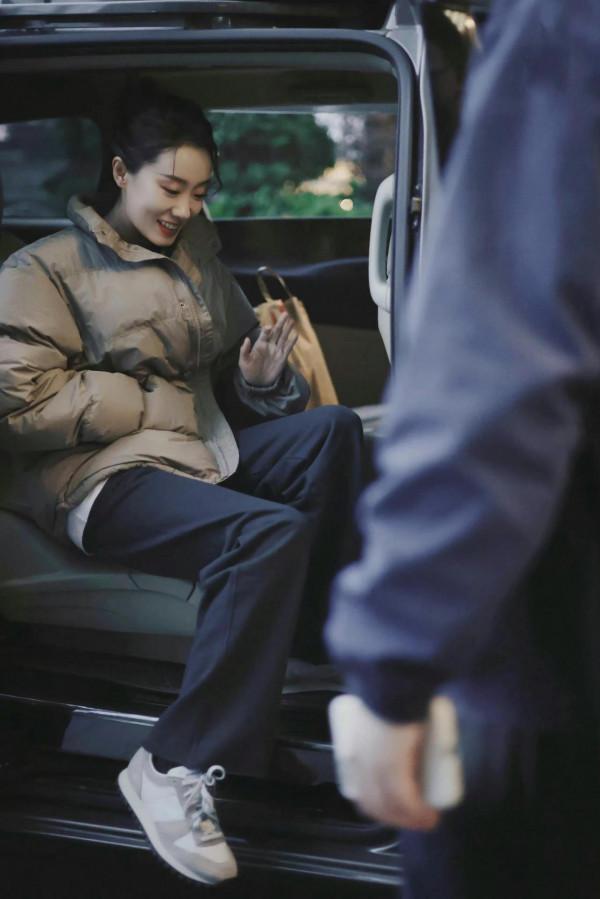 張小斐近日私服分享，簡約休閒，你也可以這麼穿