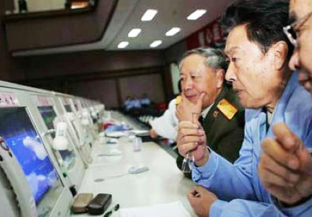 百年瞬間丨我國大推力運載火箭發射成功