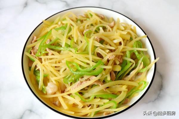 老公今天不加班，全職媽媽做了一大桌菜，花錢不多實惠又好吃