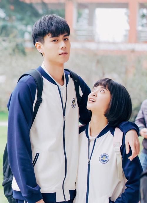 校服到婚紗的甜蜜劇