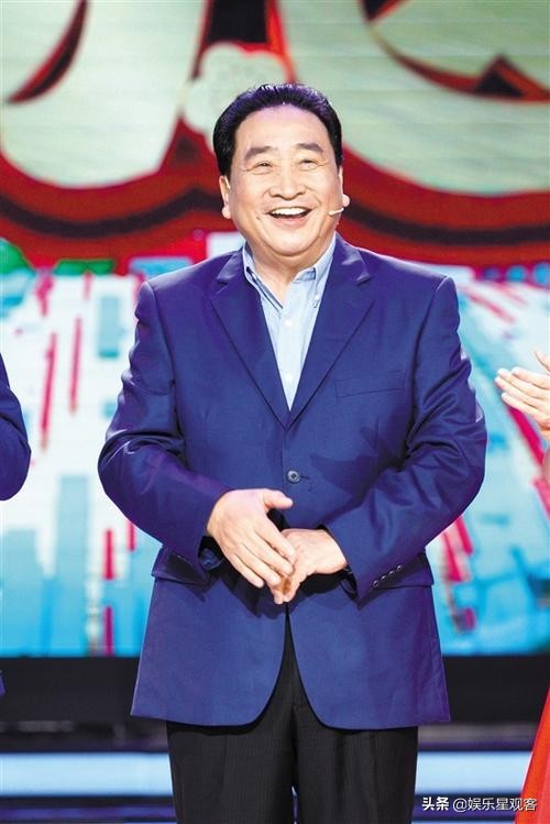 曾擠地下室交不起四百房租的賈玲，為何成為全球票房最高女導演？