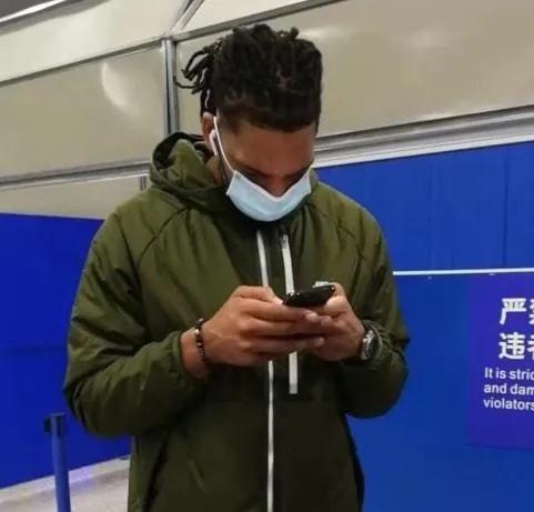 前NBA探花秀奧卡福加盟廣廈