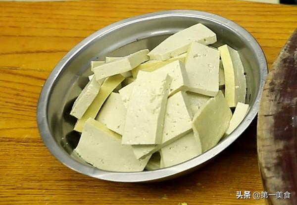 乾燥寒冷的冬天，5道熱乎乎的燉菜吃起來，潤燥驅寒，常吃少上火