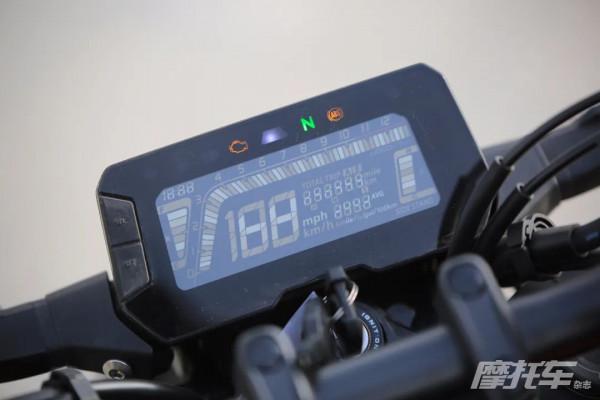 中杯“咖啡”嘗一下,實拍解析Honda CB300R 中杯“咖啡”嘗一下,實拍解析Honda CB300R