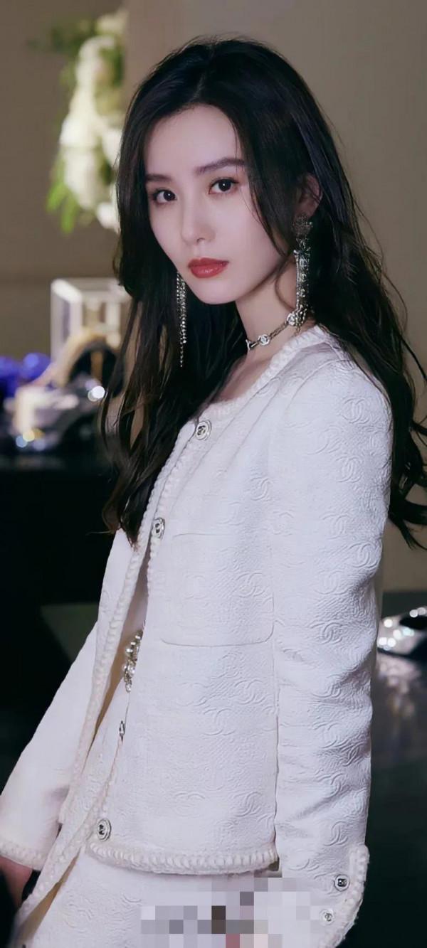 ［劉詩詩］盛世美顏，步步驚心一路爆紅，吳奇隆佔大便宜了