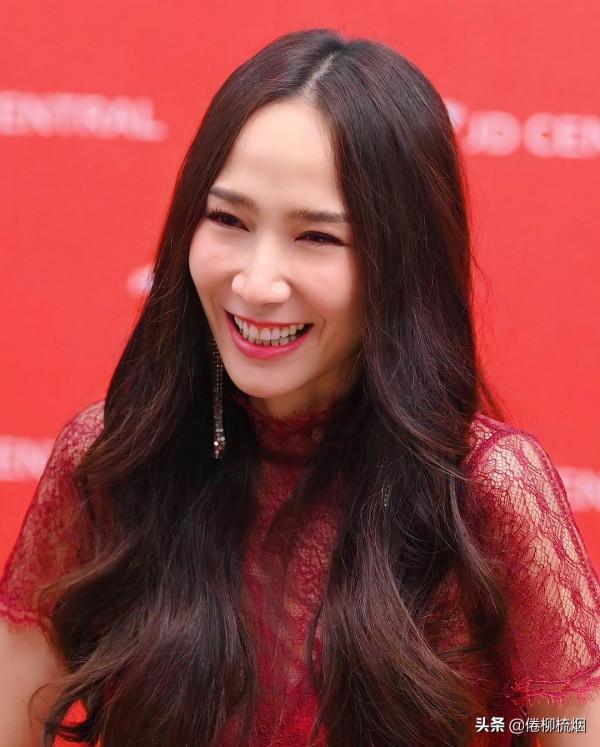 泰星Aump慶生43歲:買了棵價值25萬的綠植,沒有與男友交流過未來 泰星Aump慶生43歲:買了棵價值25萬的綠植,沒有與男友交流過未來