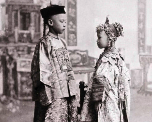 讓兒子做姑爺,可是這親家有點特別——聊齋志異:青蛙神(一) 讓兒子做姑爺,可是這親家有點特別——聊齋志異:青蛙神(一)