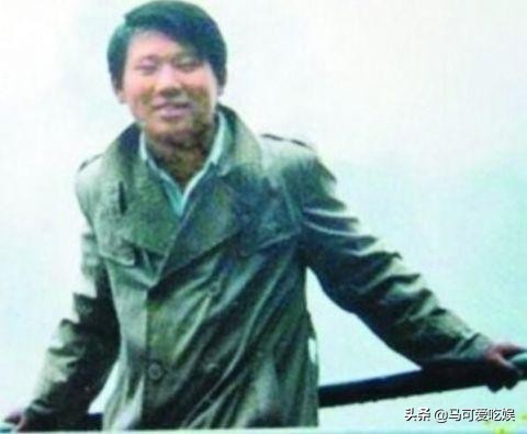 相聲天才洛桑:27歲爆紅時去世,一張欠條被郭德綱保留26年 相聲天才洛桑:27歲爆紅時去世,一張欠條被郭德綱保留26年