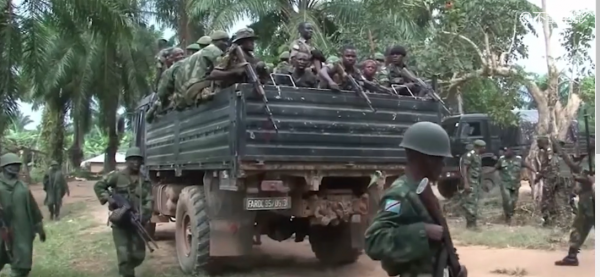 剛果女兵:為了證明自己比男人強,每次都衝在最前面 剛果女兵:為了證明自己比男人強,每次都衝在最前面