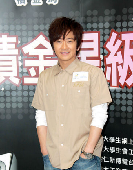 “娛圈棄子”孫耀威的消亡史,他的故事遠比你想象的還要慘淡 “娛圈棄子”孫耀威的消亡史,他的故事遠比你想象的還要慘淡