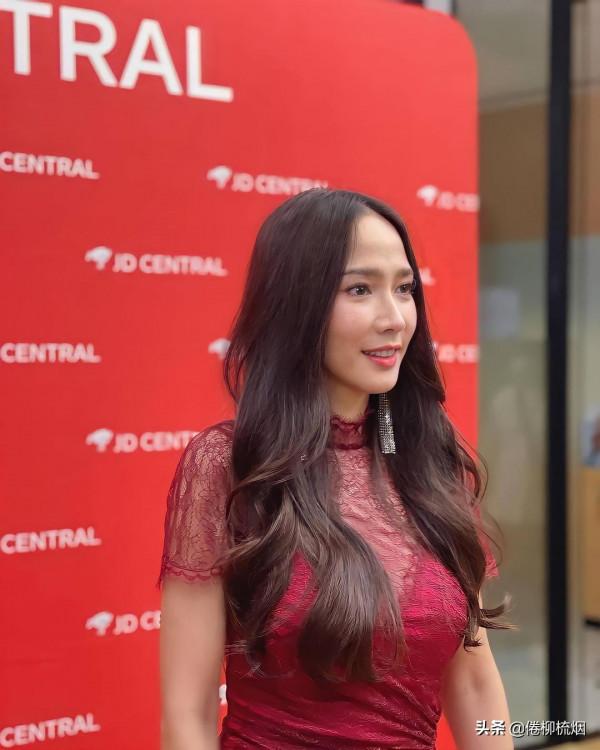 泰星Aump慶生43歲:買了棵價值25萬的綠植,沒有與男友交流過未來 泰星Aump慶生43歲:買了棵價值25萬的綠植,沒有與男友交流過未來