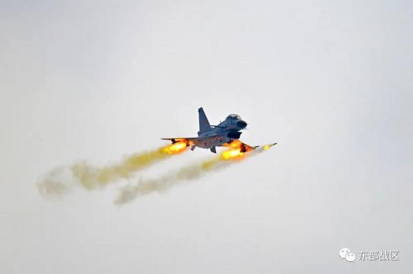 戰鬥機,開始攻擊 戰鬥機,開始攻擊