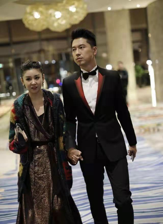 數十年如一日只愛初戀的9位男星,娛樂圈再渾濁也影響不了他們 數十年如一日只愛初戀的9位男星,娛樂圈再渾濁也影響不了他們