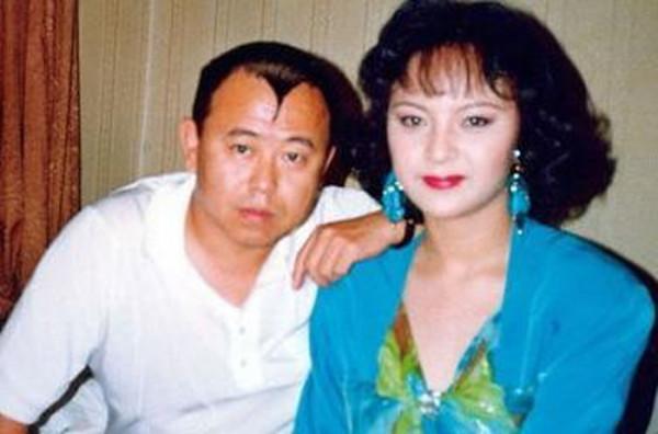 不靠顏值靠才華，這6位長相一般的男演員，媳婦一個比一個漂亮