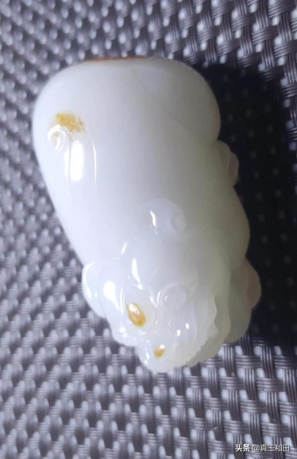 價格相差不大的情況下，你會選擇和田玉籽料還是山料？