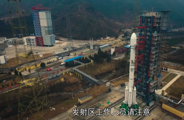 CCTV高調宣傳！被新聞聯播表揚，耿樂這部新劇開播1天收視率大爆