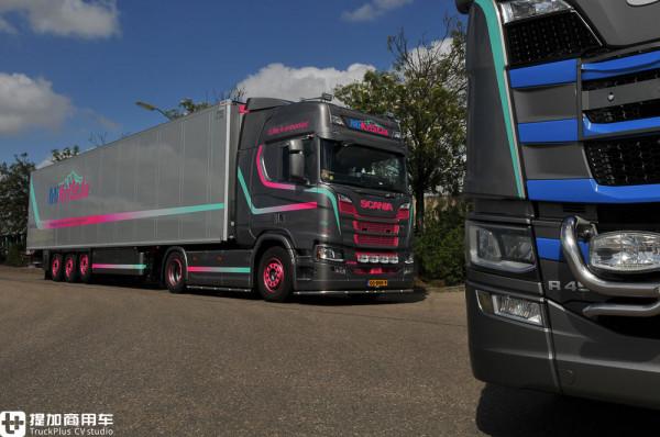 一則關於歐洲女性卡車司機的故事,Desiree Bron和她的卡車大家庭 一則關於歐洲女性卡車司機的故事,Desiree Bron和她的卡車大家庭