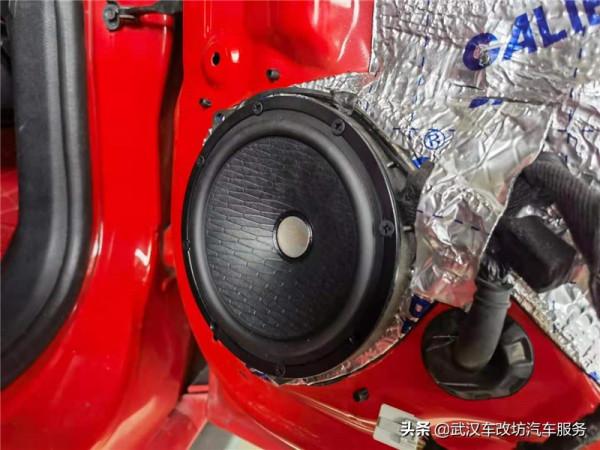 鍾愛的音樂風格 武漢歌德福特野馬汽車音響改裝 鍾愛的音樂風格 武漢歌德福特野馬汽車音響改裝