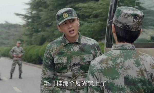 同樣是演軍人，肖戰張譯氣場強，黃景瑜像小混混，差別在於體態？