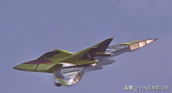 迪迦奧特曼：你選擇飛燕一號還是飛燕二號？二者各自的優勢是什麼