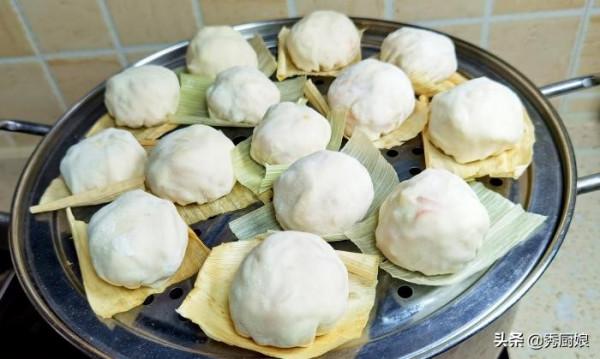 冬天的絕佳早餐，蒸一蒸10分鐘上桌，營養好消化，老人孩子要多吃