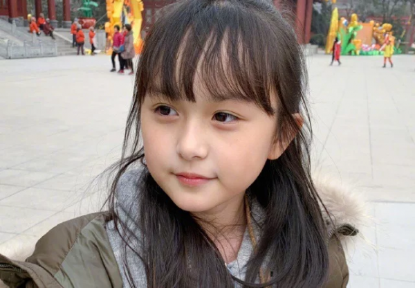 2歲出道“小羋月”，4歲扮演“小范閒”，長大後的小童星長成這樣