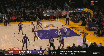 威少25+12+14表現