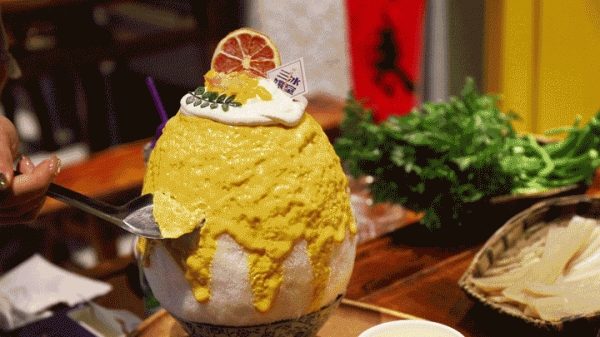 在重慶得排4小時的火鍋!來了 在重慶得排4小時的火鍋!來了