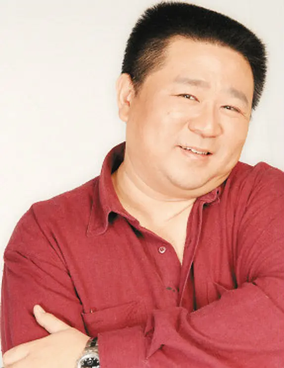 梁冠華：因肥胖自卑，卻被女神倒追，“狄胖胖”的人生太精彩