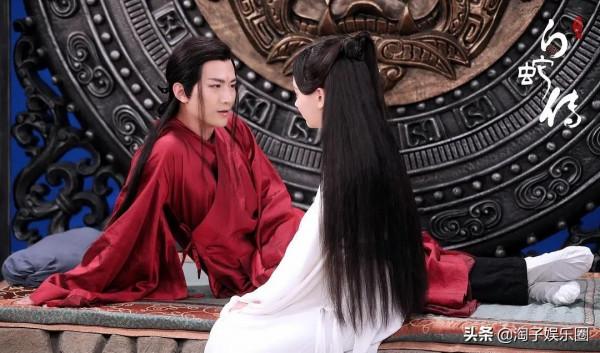 求你了,放過白素貞吧!怎麼就演出了偶像劇女主傻白甜那味兒呢? 求你了,放過白素貞吧!怎麼就演出了偶像劇女主傻白甜那味兒呢?