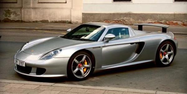 什麼是發動機後置，後置後驅為何成為不了主流的驅動形式？