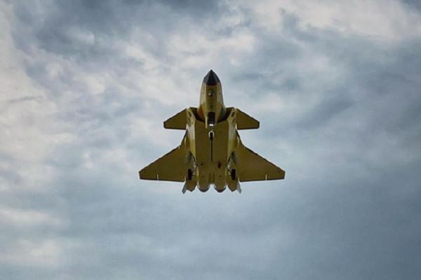 150架對21架，中國殲-20戰鬥機和日本F-35戰鬥機攻擊力橫向對比