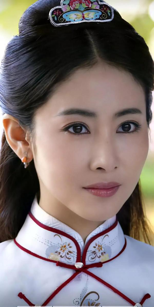 30多位絕色美人大比拼,還是蔣欣最漂亮 30多位絕色美人大比拼,還是蔣欣最漂亮