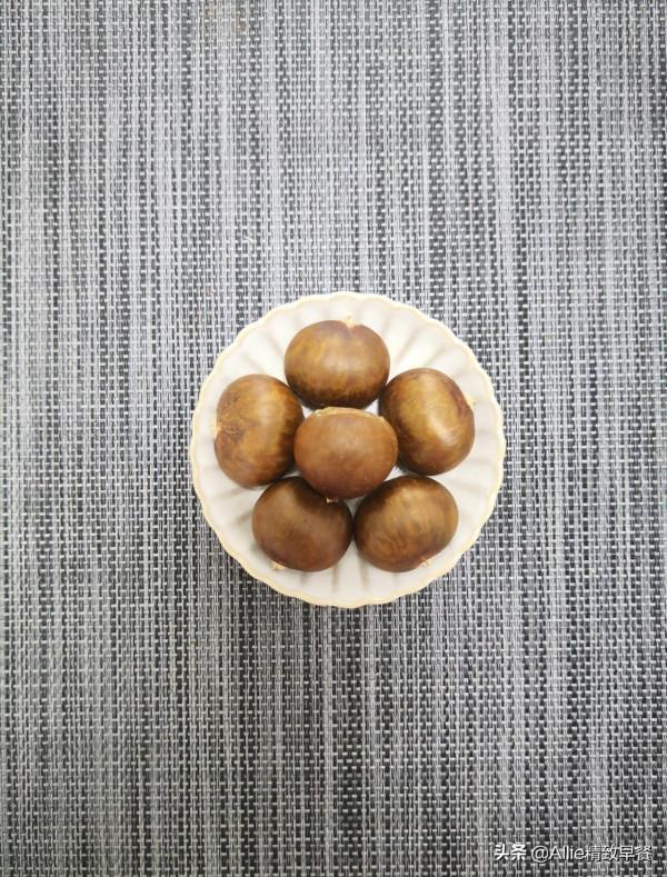 無糖無油的喜餅，適合減脂期做主食，搭配菱角雞，早餐不重樣，贊