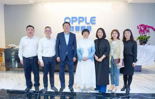 歐普照明馬秀慧：負債創業，將8人小廠做成274億的照明企業