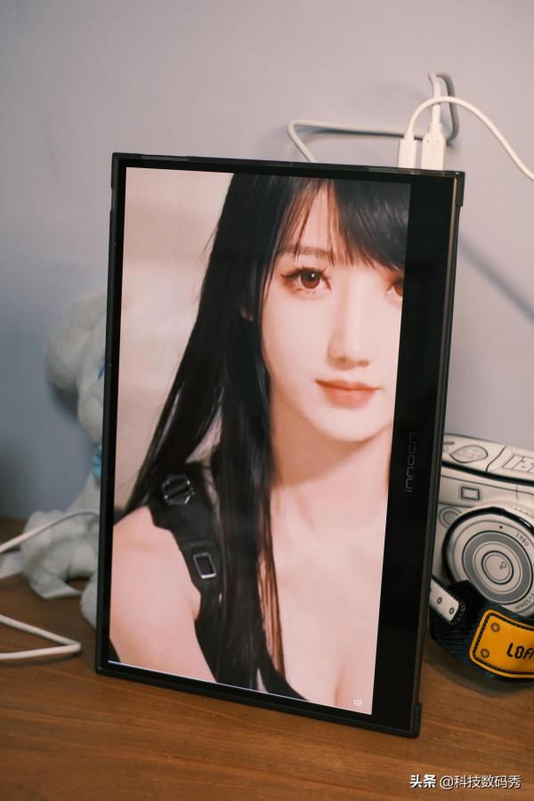 不知道便攜顯示屏有什麼用？拿到聯合創新INNOCN 15Q1F後我舒服了