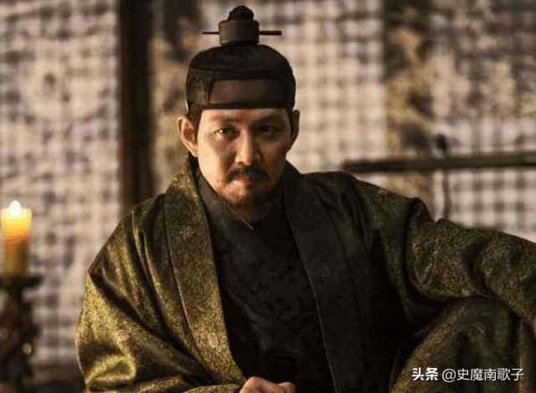 踐踏兩任“義父”,冒認皇室宗親!比劉備開國更為曲折的一代霸主 踐踏兩任“義父”,冒認皇室宗親!比劉備開國更為曲折的一代霸主