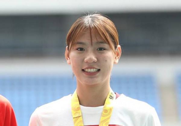中國新跳高女神誕生 1米92全運奪冠創七年最佳網紅胡麟鵬無緣前3