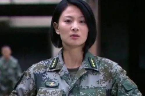 矯揉造作就別演軍旅劇了，這9位女星告訴你，什麼叫軍人那股勁兒