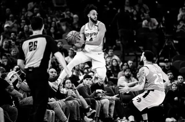 健康的德里克.懷特將會是馬刺新的進攻利器？會是未來當家球星嗎